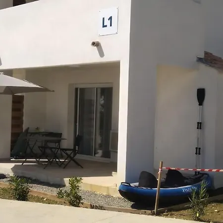 Lägenhet Front De + Piscine *