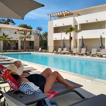 Front De + Piscine *