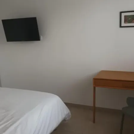 Apartment Front De + Piscine *